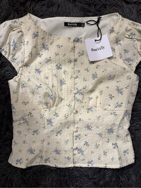 Baevely Cream Floral Button-Front Blouse